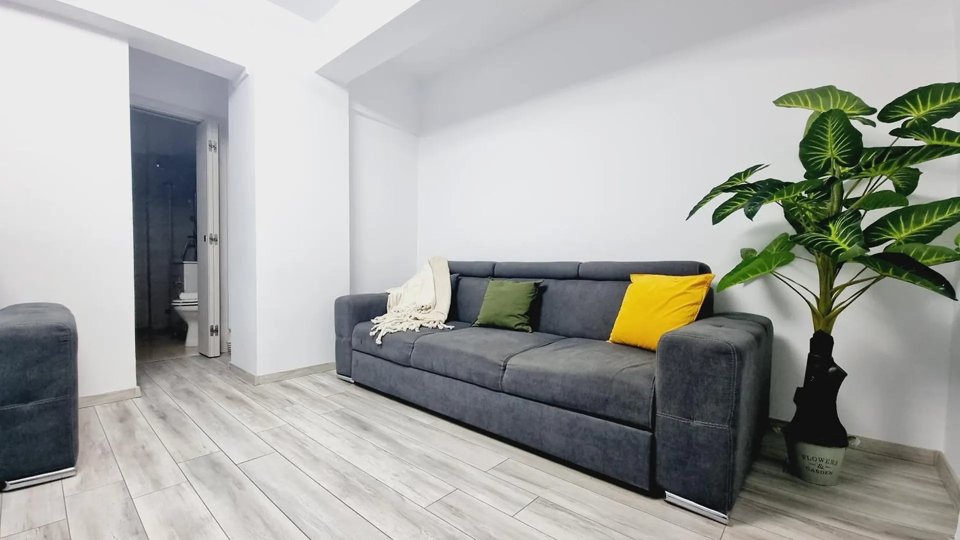 City Center 2Rooms Apartament Calea Victoriei Bucharest 0*,  Romania